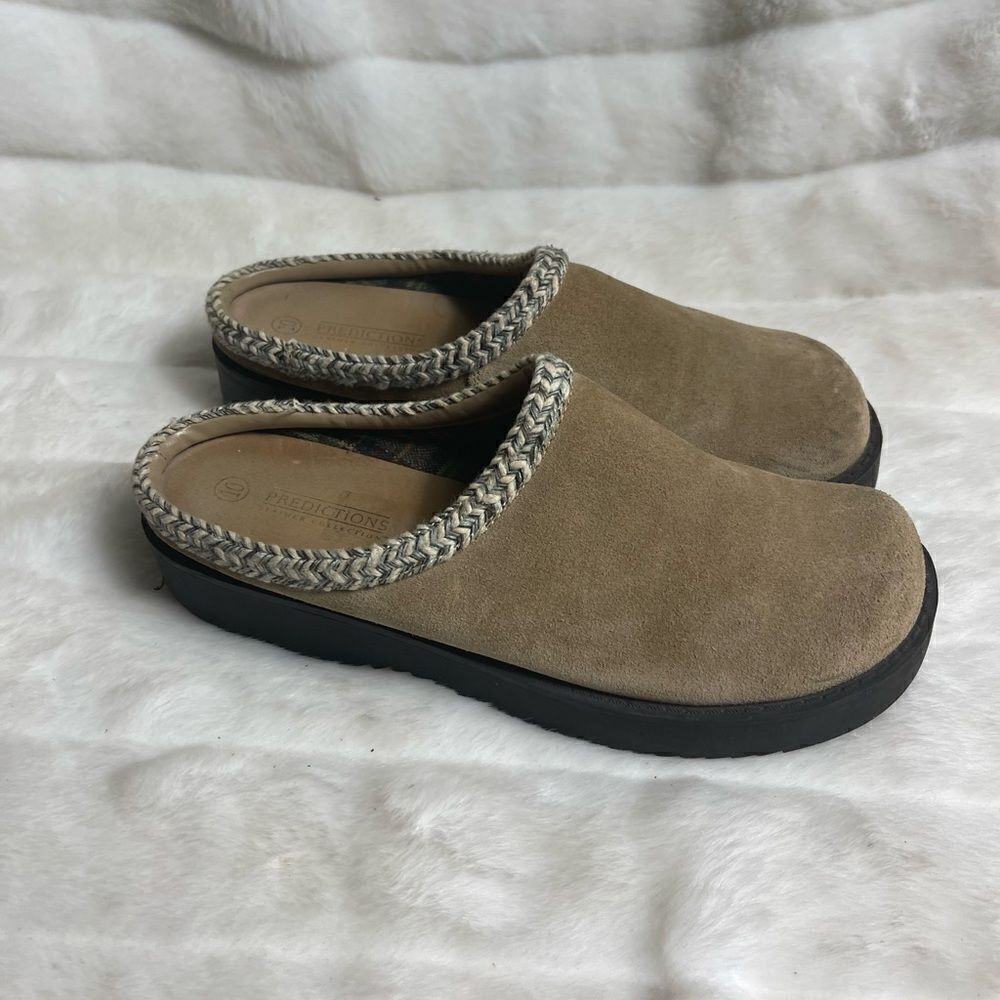 Predictions leather collection khaki Mules slip on rubber soles size 10